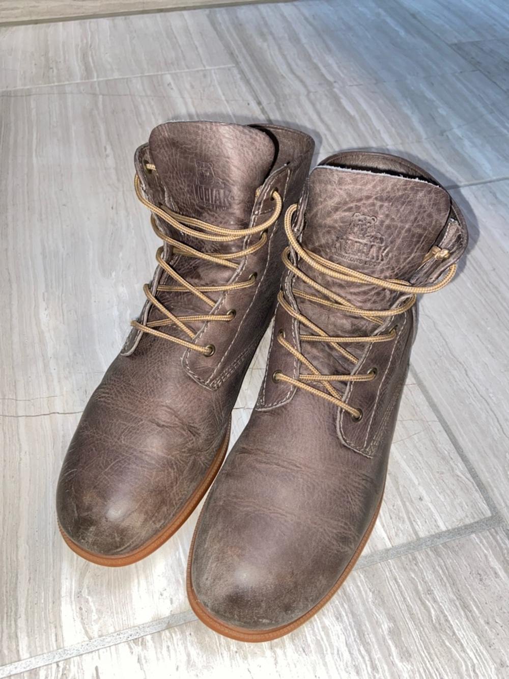 Kodiak Canada Low Rider Original Distressed Soft Leather Ankle Boots Women’s 9.5